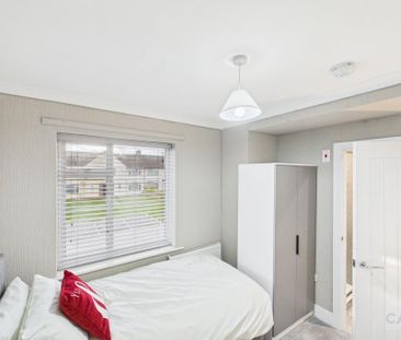 4 bedroom house of multiple occupation to rent - Photo 2