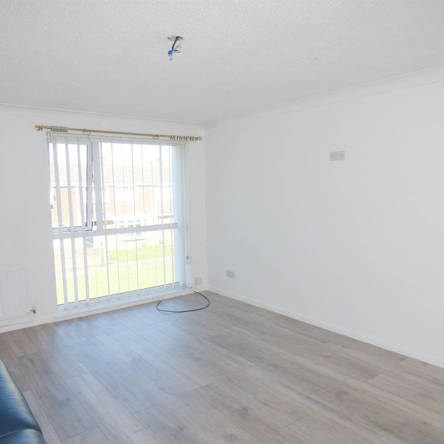 2 bed flat to rent in Chichester Way, Jarrow, NE32 - Photo 1