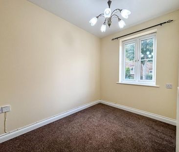 3 bedroom end of terrace house to rent - Photo 5