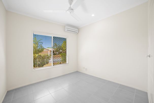 Large Well Kept Family Home - Photo 1