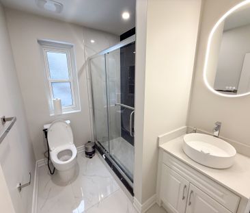 For Lease - 82 Norden Crescent Unit# Main, Toronto, Ontario - Photo 5