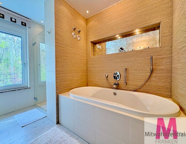 Exklusive 4-Zimmer-Wohnung mit großer Dachterrasse in begehrter Wohnlage - Foto 1