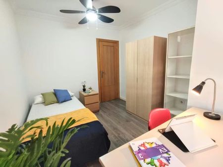 Carrer Mendizábal, Burjassot, Valencian Community 46100 - Photo 5