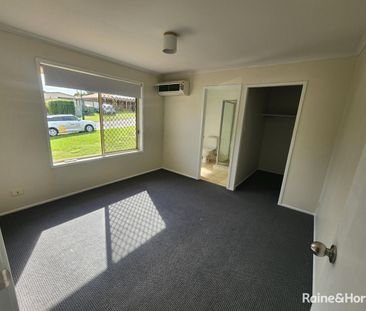 4 Bed Family Home - Photo 1