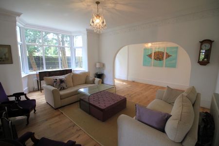 1 bedroom in a house share to rent - Photo 4