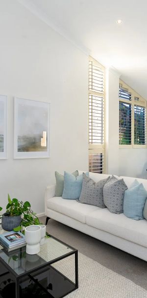 Bright and Spacious Wollstonecraft Apartment. Ideal for Entertaining and Lifestyle Living - Photo 1