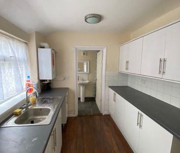3 bedroom terraced house to rent - Photo 3