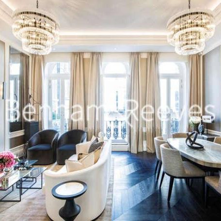 Penthouse East, Prince Wales Terrace, W8 - Photo 1