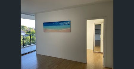 One standard bedroom plus one study room that can accommodate a single bed. - Photo 3