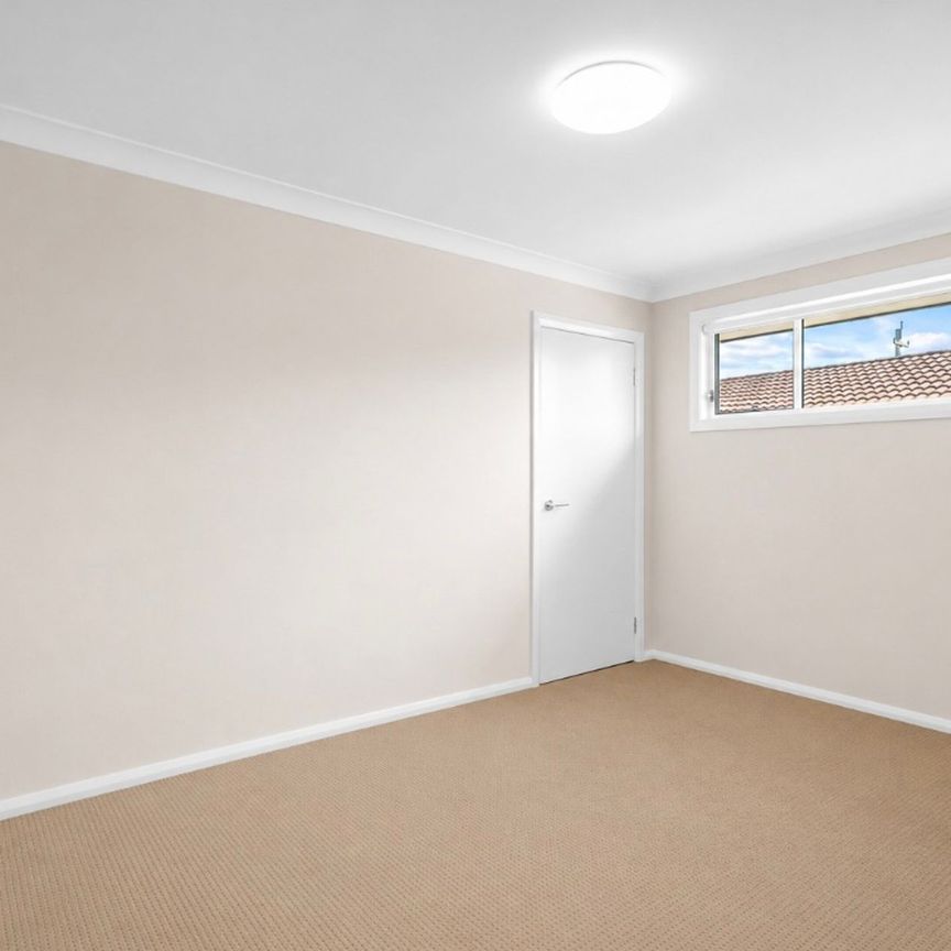 Modern 3 Bedda with Ensuite! - Photo 1