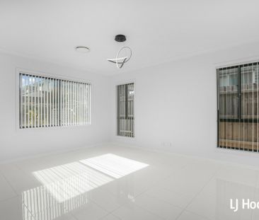 Spacious 4 Bedroom Home - Great Location! - Photo 5