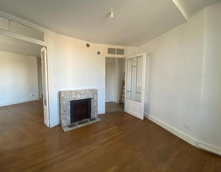 Location Appartement 4 pièces 88m² VALENCE 26000 - Photo 4