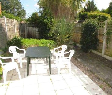 North Holmes Road, Canterbury, CT1 - Photo 3