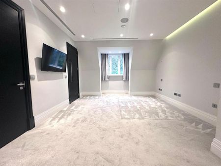 3 bedroom apartment to rent - Photo 2