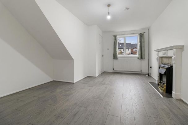 2 bedroom terraced house to rent - Photo 1