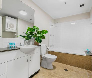 Bright and spacious Surry Hills - Photo 2