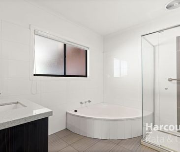 Renovated Family Home! - Photo 4