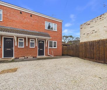 2 bedroom semi-detached house to rent - Photo 5