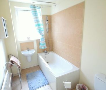 76 Bell Towers, Bell Towers South, BT72HD, Belfast - Photo 2