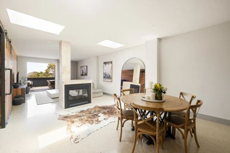 Secluded Beauty.. - Photo 3