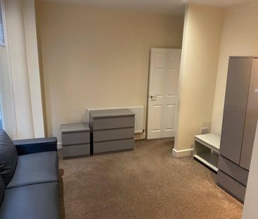 1 bedroom property to rent - Photo 1