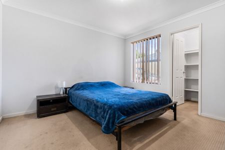 Low-Maintenance 3-Bedroom Villa in Convenient Location - Photo 5
