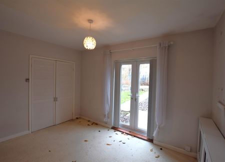 4 bedroom house - detached to rent - Photo 4