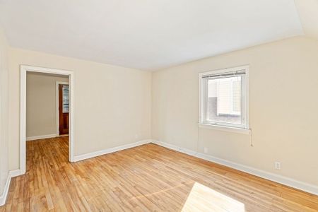 For Lease - 359 Dominion Avenue Unit# 2, Carlingwood - Westboro and Area, Ontario - Photo 5