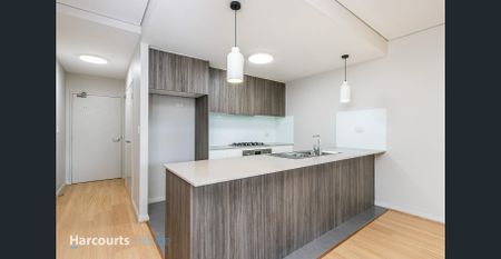 Modern Three Bedroom apartment - Photo 4