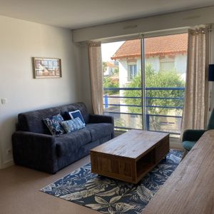 Location Appartement 2 pièces 58m² LA ROCHELLE 17000 - Photo 2