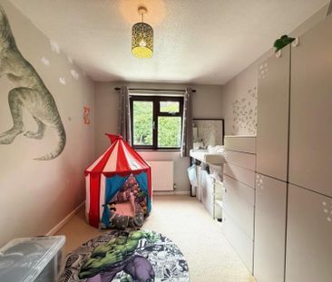 51 Falcon Avenue, Milton Keynes - Photo 1