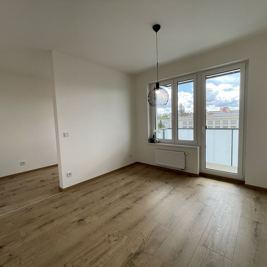 Pronájem bytu 1+kk 29 m² - Photo 1