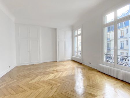 Rental Apartment Paris 8th - Photo 2
