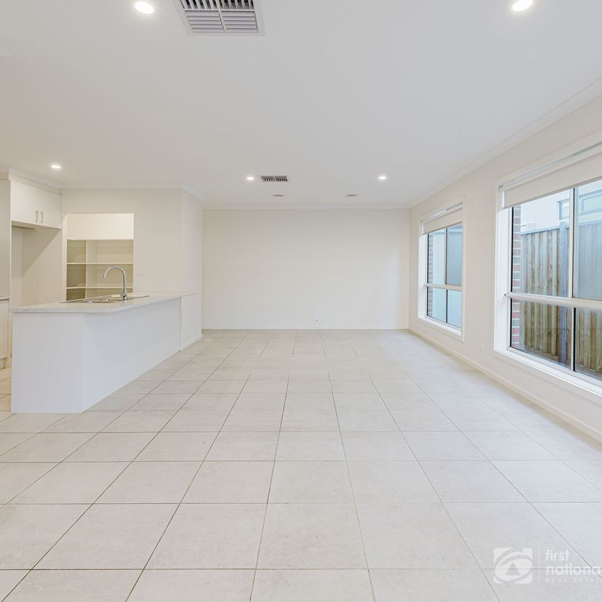 Modern Family Living in a Quiet Fraser Rise Location - Photo 1