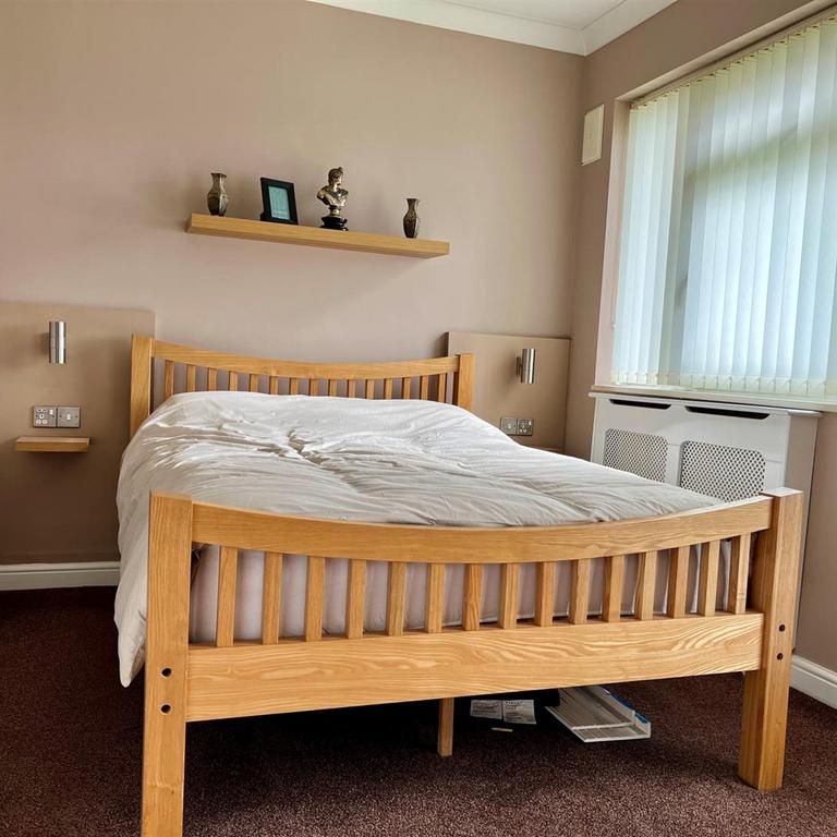1 bedroom in a house share to rent - Photo 1