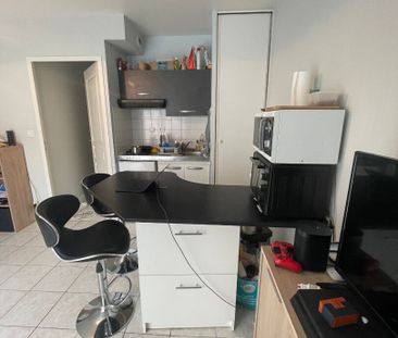 Location Appartement 1 pièce 24m² - Photo 2