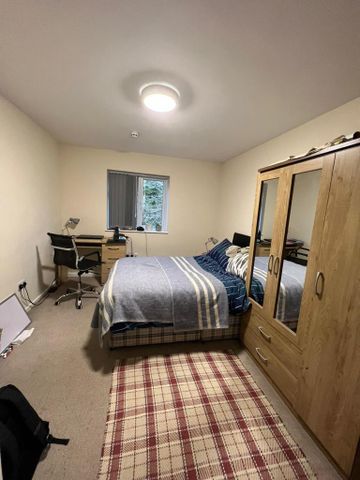 6 bedroom semi-detached house to rent - Photo 5