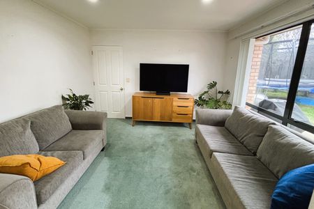 Paraparaumu - 3 bedrooms - Photo 2