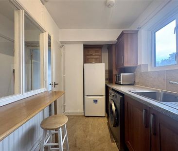 3 bedroom apartment to rent - Photo 4