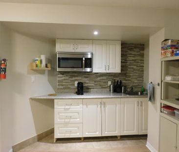 For Lease - 1132 Queen Street, Mississauga, Ontario - Photo 4