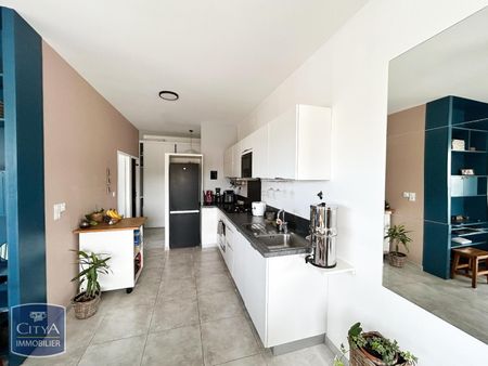 Location Appartement 2 pièces 59m² ST PIERRE 97410 - Photo 4