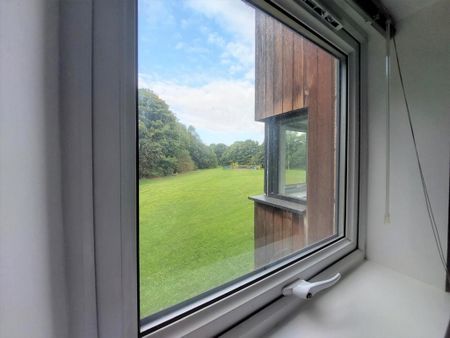 4 bedroom terraced house to rent - Photo 3