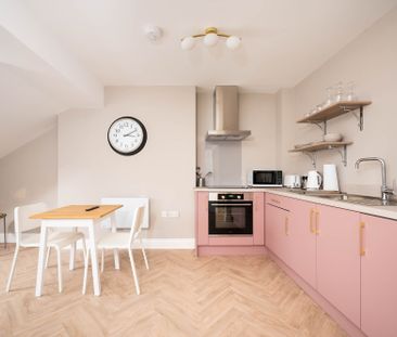Apt 7, 15 Malone Road, Belfast, BT9 6RT - Photo 2
