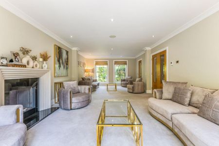 6 bedroom detached house to rent - Photo 4