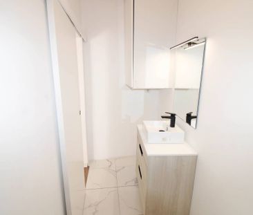 Vila Nova De Gaia - Photo 2