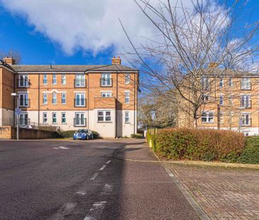 2 bed Flat for rent - Photo 4