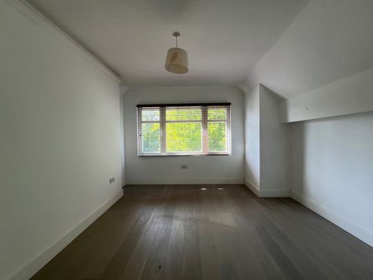 2 Bed Flat, Great North Road, N6 - Photo 1