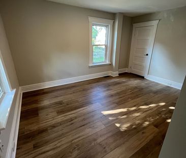 For Lease - 324 Andrew Street Unit# Upper, Newmarket, Ontario - Photo 5