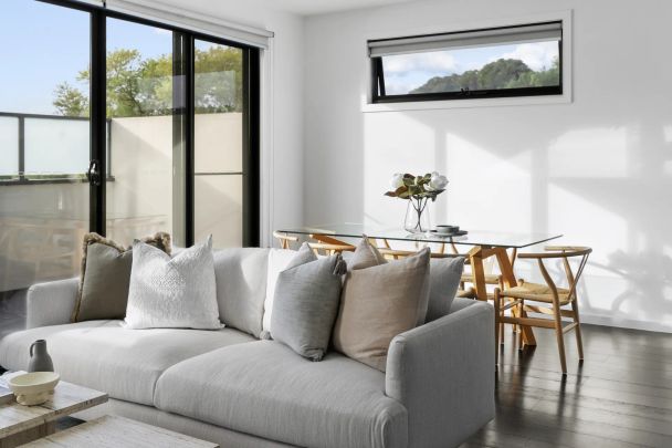 Light Filled Luxury - Photo 1