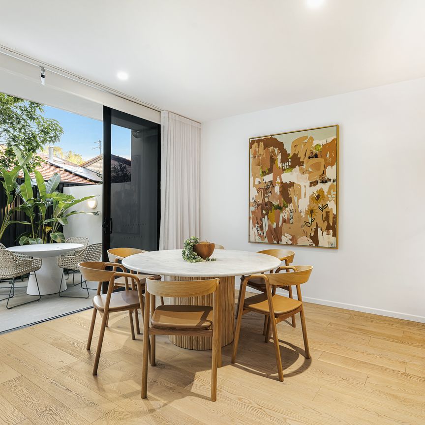 1/81 Salerno Street, Isle Of Capri QLD 4217 - Villa For Rent | Domain - Photo 1